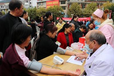 弘揚養老孝老敬老傳統，共建共享老年友好社會